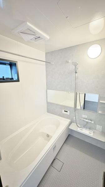 �����s���c�s�{���c�̐V�z��ˌ��Ă̗���