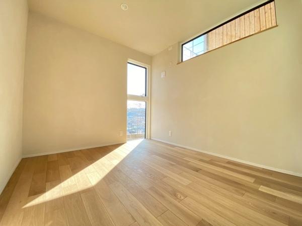 �_�ސ쌧���q�s����2���ڂ̐V�z��ˌ��Ă̎q������