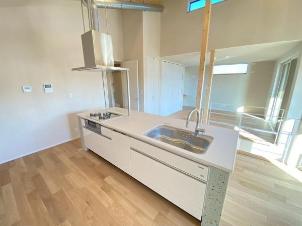 �_�ސ쌧���q�s����2���ڂ̐V�z��ˌ��ẴL�b�`��