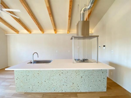 �_�ސ쌧���q�s����2���ڂ̐V�z��ˌ��ẴL�b�`��