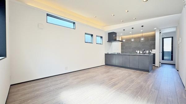 �����s���c�s�{���c�̐V�z��ˌ��Ẵ��r���O