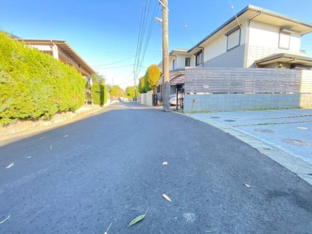 �_�ސ쌧���q�s����2���ڂ̐V�z��ˌ��Ă̑O�ʓ��H�܂ތ��n�ʐ^