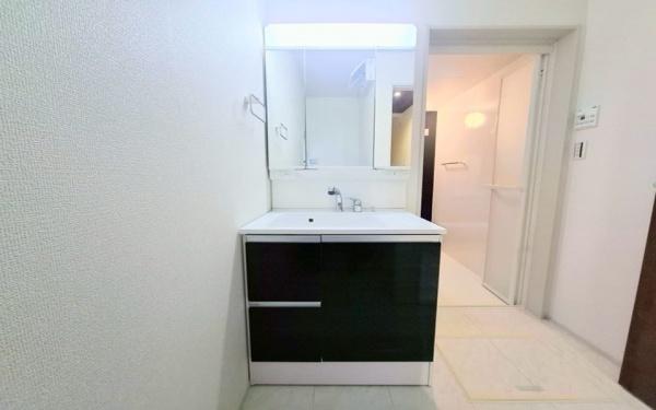 �_�ސ쌧���l�s�ߌ��擌����1���ڂ̐V�z��ˌ��Ă̐��ʑ�E���ʏ�