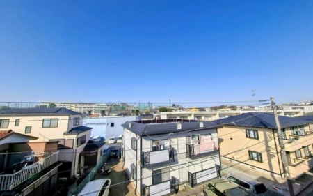 �_�ސ쌧���l�s�ߌ��擌����1���ڂ̐V�z��ˌ��Ă̏Z�˂���̒��]�ʐ^