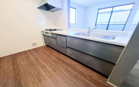 �_�ސ쌧���l�s�ߌ��擌����1���ڂ̐V�z��ˌ��ẴL�b�`��