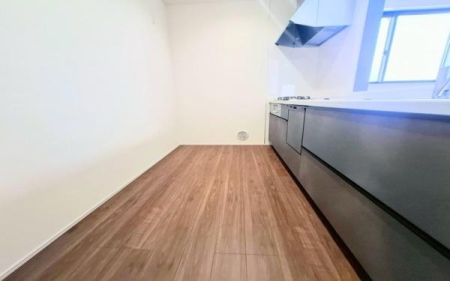 �_�ސ쌧���l�s�ߌ��擌����1���ڂ̐V�z��ˌ��ẴL�b�`��