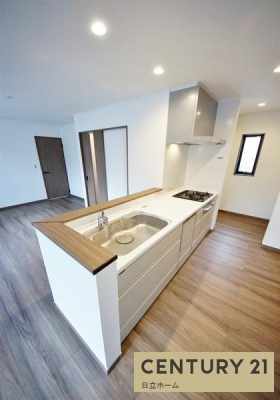 �_�ސ쌧���l�s�˒ˋ�˒˒��̐V�z��ˌ��ẴL�b�`��