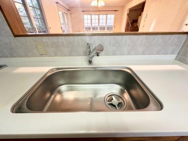 �_�ސ쌧���l�s�t��`�q�c1���ڂ̒��È�ˌ��ẴL�b�`��