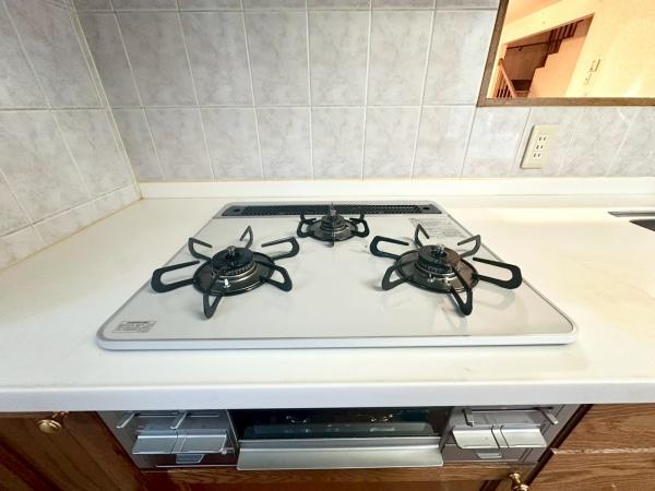 �_�ސ쌧���l�s�t��`�q�c1���ڂ̒��È�ˌ��ẴL�b�`��