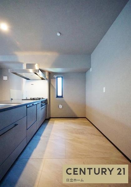 �_�ސ쌧���l�s�`�k��x�m��1���ڂ̐V�z��ˌ��ẴL�b�`��