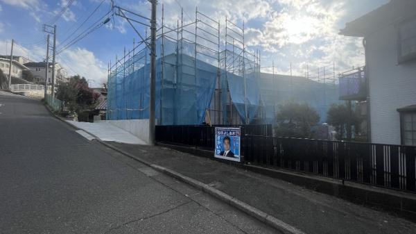 �_�ސ쌧���l�s�˒ˋ敽�˒��̐V�z��ˌ��Ă̂��̑�