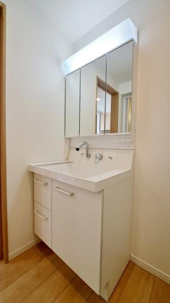 �_�ސ쌧���l�s��q��ێR1���ڂ̐V�z��ˌ��Ă̐��ʑ�E���ʏ�