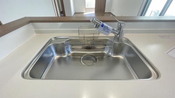 �_�ސ쌧���l�s�˒ˋ拂�򒬂̐V�z��ˌ��ẴL�b�`��