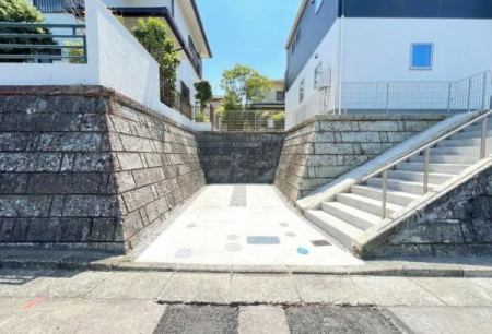 �_�ސ쌧���l�s�h��j���2���ڂ̐V�z��ˌ��Ă̒��ԏ�