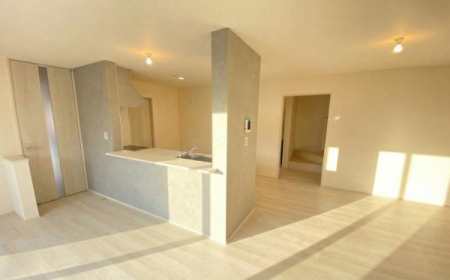 �_�ސ쌧���l�s����折���J��3���ڂ̐V�z��ˌ��ẴL�b�`��