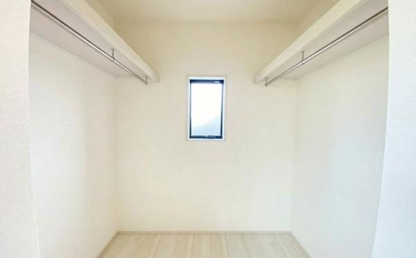 �_�ސ쌧���l�s����折���J��6���ڂ̐V�z��ˌ��Ă̎��[