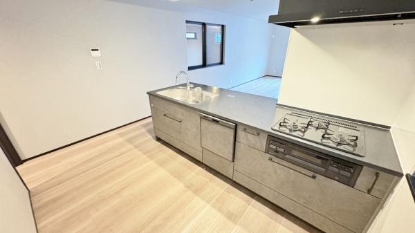 �_�ސ쌧���l�s�`�k����g4���ڂ̒��È�ˌ��ẴL�b�`��