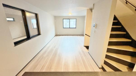 �_�ސ쌧���l�s�`�k����g4���ڂ̒��È�ˌ��Ẵ��r���O