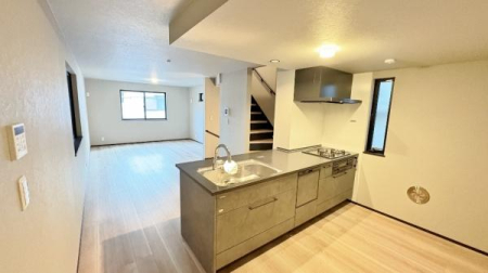 �_�ސ쌧���l�s�`�k����g4���ڂ̒��È�ˌ��ẴL�b�`��