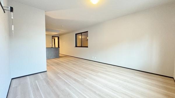 �_�ސ쌧���l�s�`�k����g4���ڂ̒��È�ˌ��Ẵ��r���O