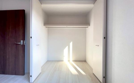 �_�ސ쌧���l�s���������̐V�z��ˌ��Ă̎��[