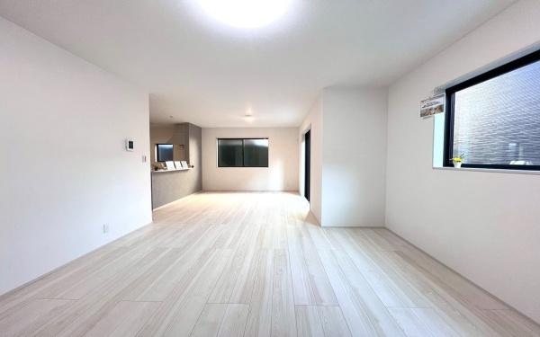 �_�ސ쌧���l�s���������̐V�z��ˌ��Ẵ��r���O