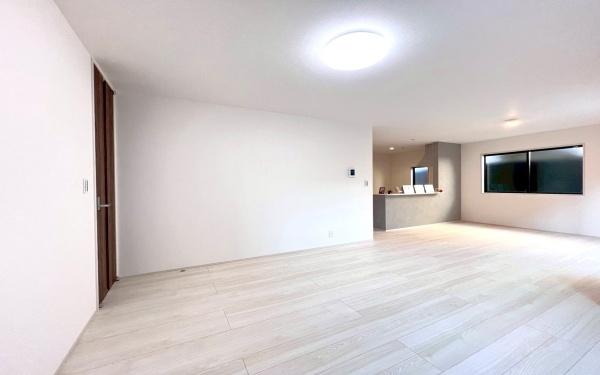 �_�ސ쌧���l�s���������̐V�z��ˌ��Ẵ��r���O