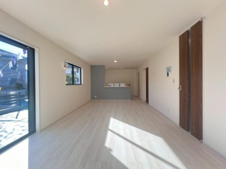 �_�ސ쌧���l�s����搼��2���ڂ̐V�z��ˌ��Ẵ��r���O