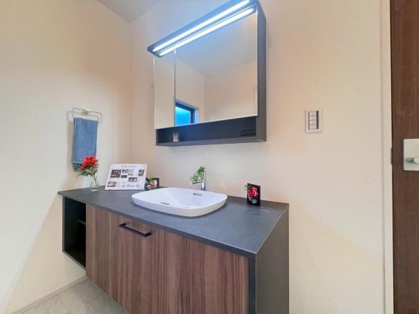 �_�ސ쌧���l�s����搼��2���ڂ̐V�z��ˌ��Ă̐��ʑ�E���ʏ�