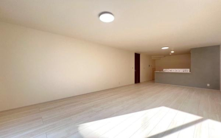 �_�ސ쌧���l�s����捂�M��2���ڂ̐V�z��ˌ��Ẵ��r���O