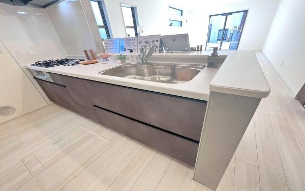 �_�ސ쌧���l�s����捂�M��2���ڂ̐V�z��ˌ��ẴL�b�`��