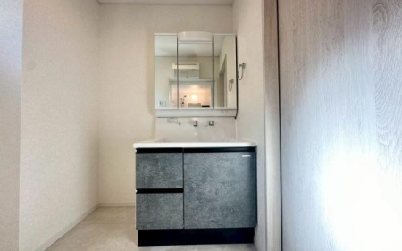 �_�ސ쌧���l�s�ߌ��擌����3���ڂ̐V�z��ˌ��Ă̐��ʑ�E���ʏ�