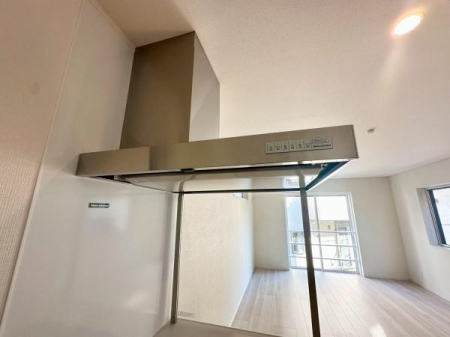 �_�ސ쌧���l�s�ߌ��擌����3���ڂ̐V�z��ˌ��ẴL�b�`��