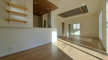 �_�ސ쌧���l�s�`�����쒆��2���ڂ̐V�z��ˌ��Ẵ��r���O