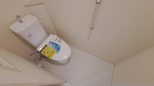 �_�ސ쌧���l�s�`�����쒆��2���ڂ̐V�z��ˌ��Ẵg�C��