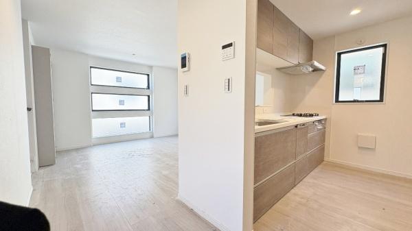 �_�ސ쌧���l�s��q�撆�l���̐V�z��ˌ��Ẵ��r���O