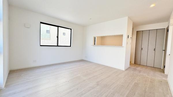 �_�ސ쌧���l�s��q�撆�l���̐V�z��ˌ��Ẵ��r���O