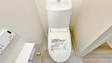 �_�ސ쌧���l�s�s�}�擌�R�c4���ڂ̐V�z��ˌ��Ẵg�C��