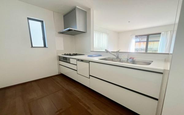 �_�ސ쌧���l�s�h��j�䐼1���ڂ̐V�z��ˌ��ẴL�b�`��