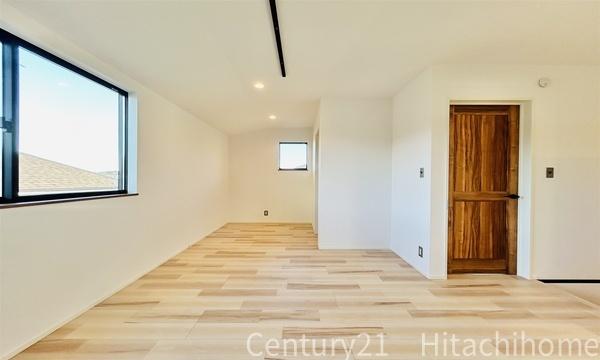 �_�ސ쌧���l�s�΋�u���̐V�z��ˌ��Ẵ��r���O