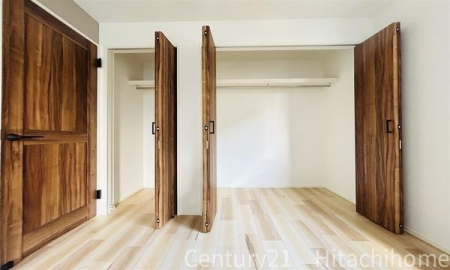 �_�ސ쌧���l�s�΋�u���̐V�z��ˌ��Ă̎��[