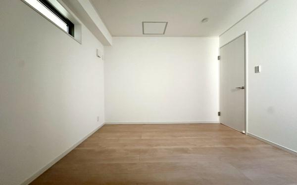 �_�ސ쌧���l�s�`���`��1���ڂ̐V�z��ˌ��Ă̎q������