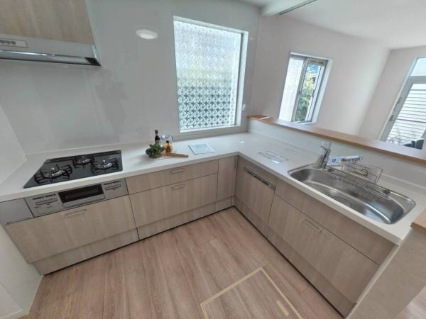 �_�ސ쌧���s�{�O��n��3���ڂ̒��È�ˌ��ẴL�b�`��