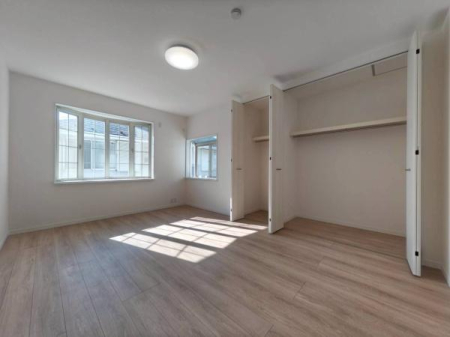 �_�ސ쌧���s�{�O��n��3���ڂ̒��È�ˌ��Ă̐Q��