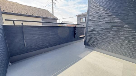 �_�ސ쌧����s�H��5���ڂ̐V�z��ˌ��Ẵo���R�j�[