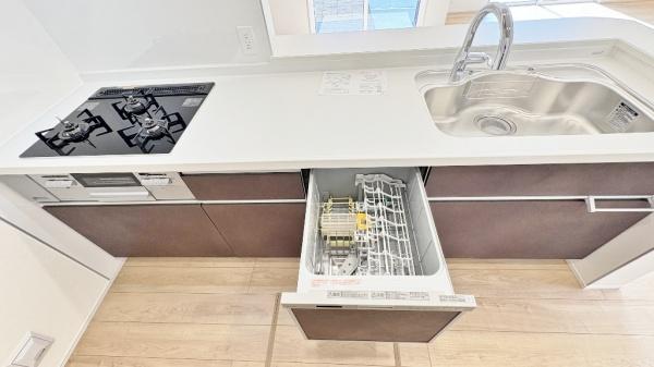 �_�ސ쌧����s�H��5���ڂ̐V�z��ˌ��ẴL�b�`��