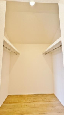 �_�ސ쌧����s�H��5���ڂ̐V�z��ˌ��Ă̎��[