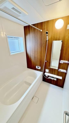 �_�ސ쌧����s�H��5���ڂ̐V�z��ˌ��Ă̗���