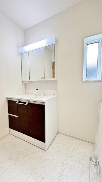 �_�ސ쌧����s�H��5���ڂ̐V�z��ˌ��Ă̐��ʑ�E���ʏ�