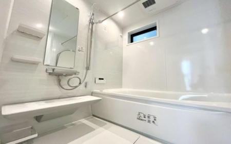 �_�ސ쌧���l�s�ߌ��扺��J��4���ڂ̐V�z��ˌ��Ă̗���